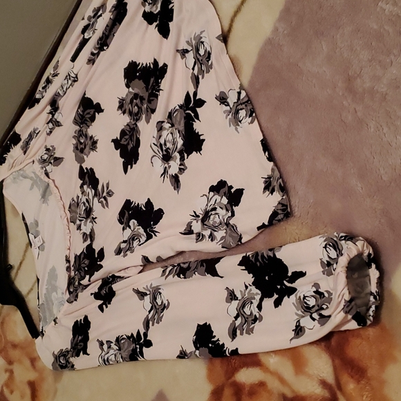 Top - Picture 3 of 3